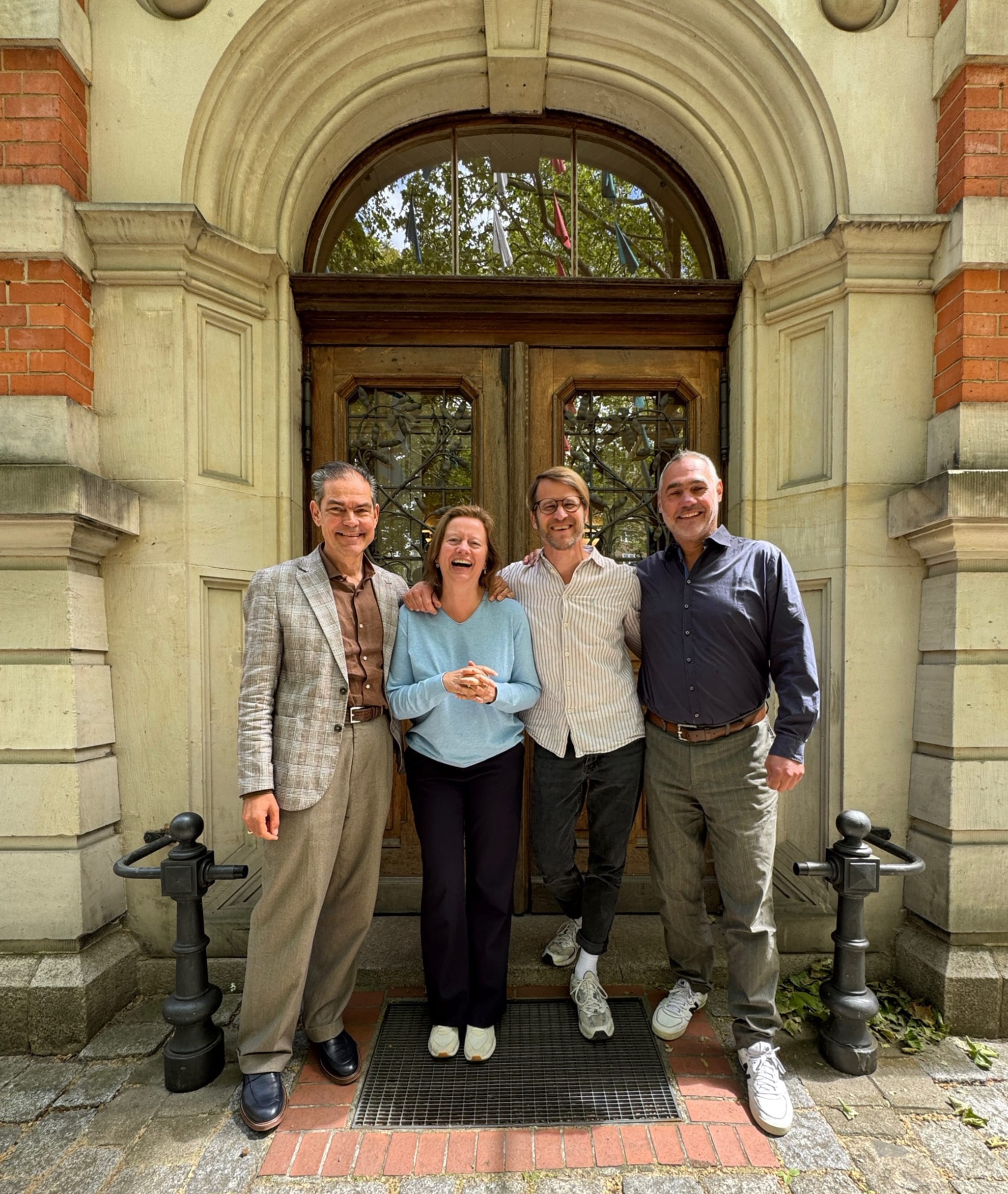 Trinity Next Team Foto